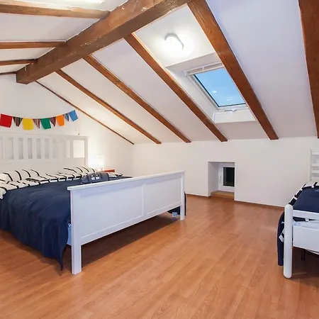 Captain's With Swimming Pool