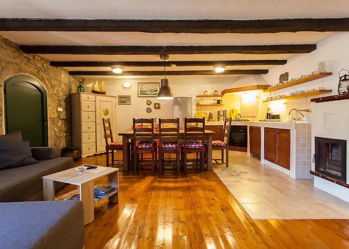 Villa Captain's With Swimming Pool Jurdani