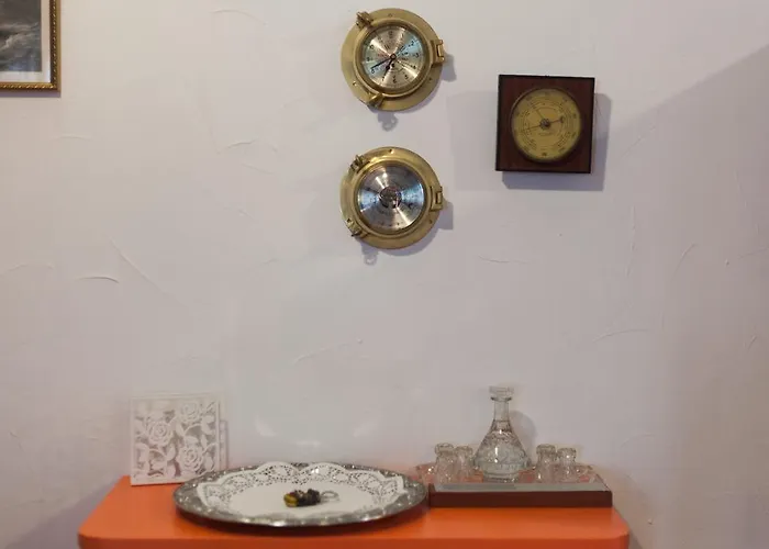 Captain's With Swimming Pool Jurdani